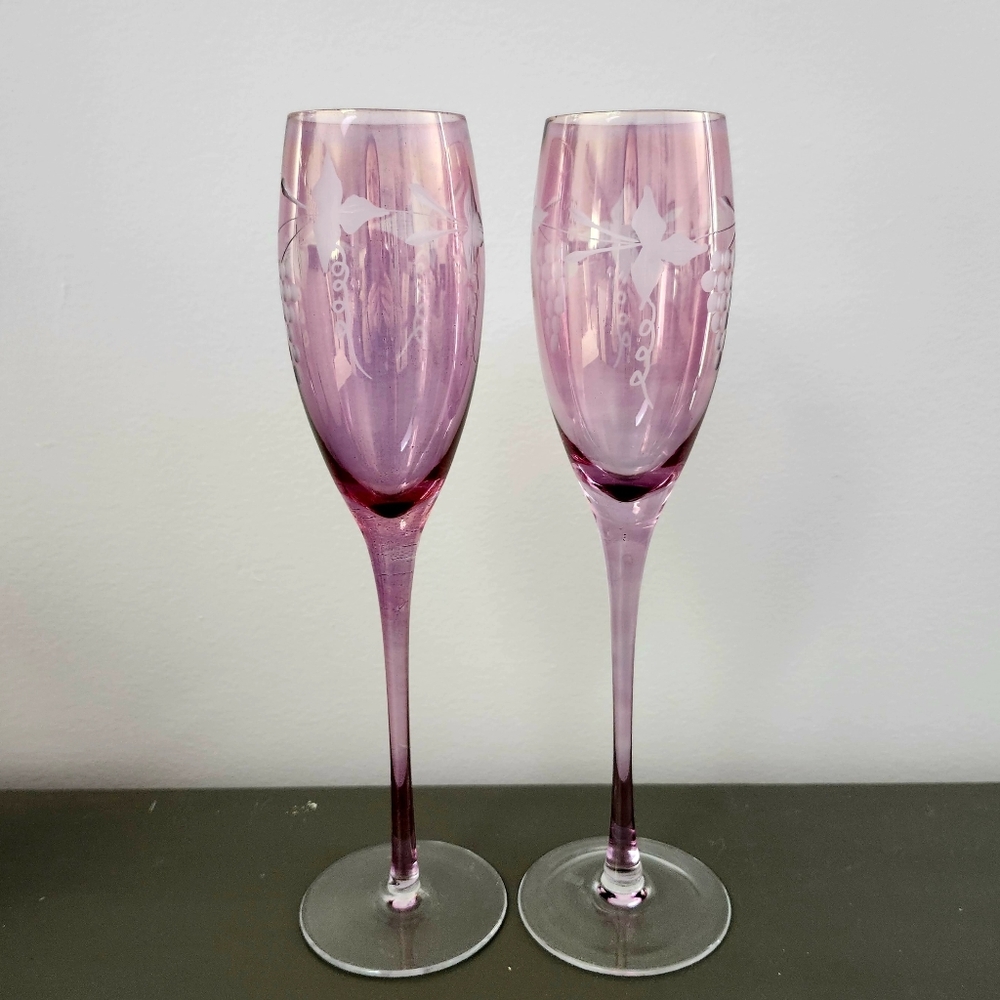 Elegant Iridescent Pink Champagne Flutes, Etched Grape Design, Set of 2